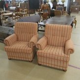 10566-set-van-2x-engelse-fauteuils.JPG