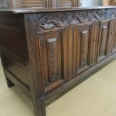 11522-17e-eeuwse-Engelse-grote-kist-3.JPG